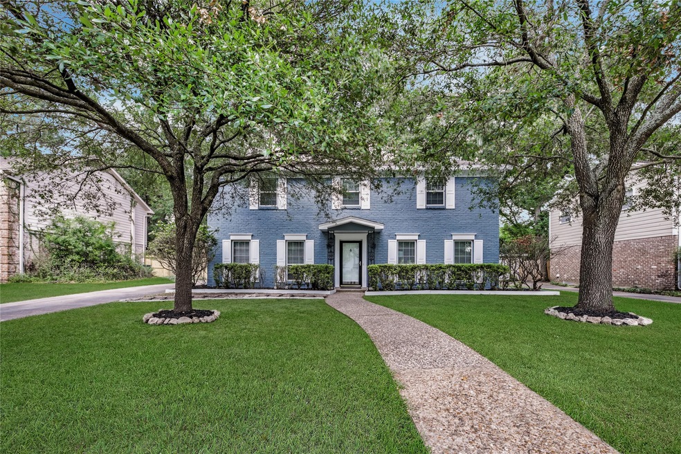 838 N Wilcrest Dr, Houston, TX 77079 - photo 1