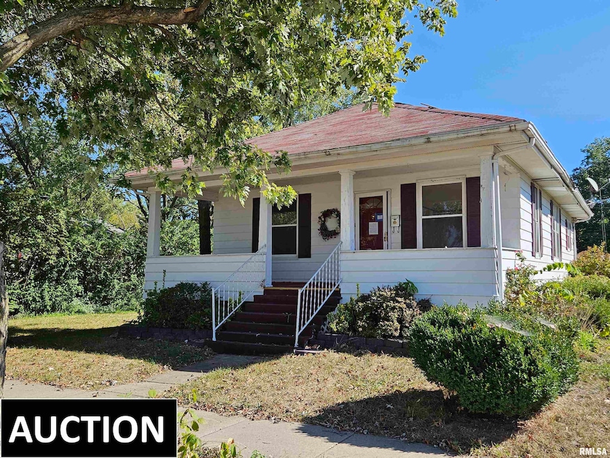 505 N James St, Centralia, IL 62801 - photo 1