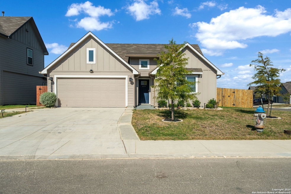 21243 Cobbles Loop, San Antonio, TX 78266 - photo 1