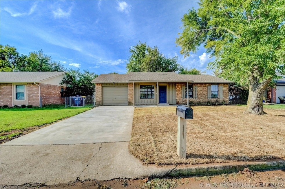 1030 E 144th Place, Glenpool, OK 74033 - photo 1