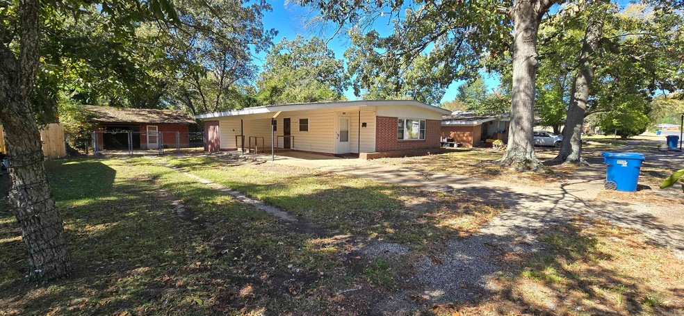 1110 Wallace St, Malvern, AR 72104 - photo 1