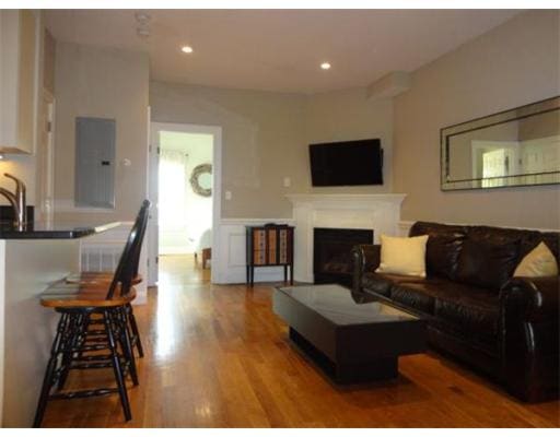 153 O St unit 1, Boston, MA 02127 - photo 1