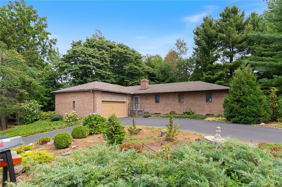 7082 Overlook Dr, Sodus Point, NY 14555 - photo 1