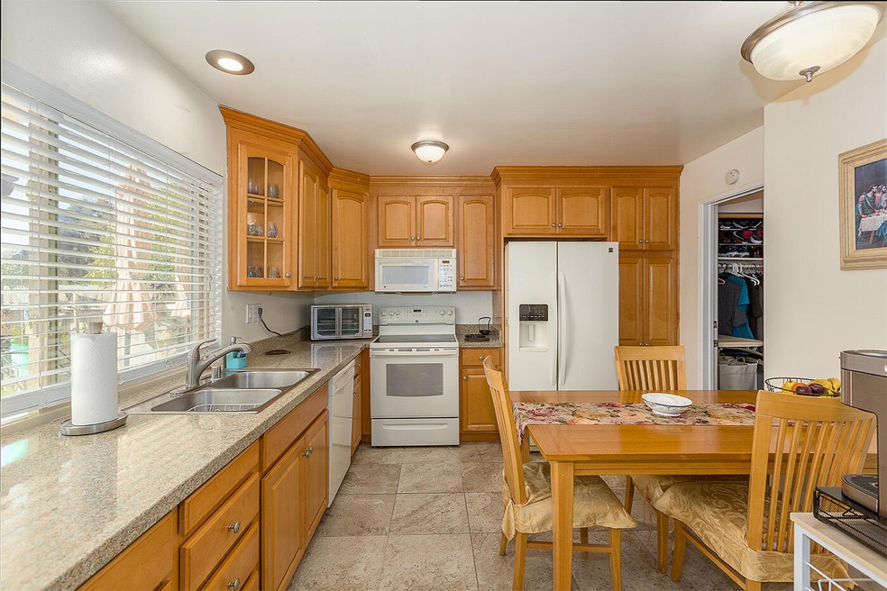 Spacious Kitchen