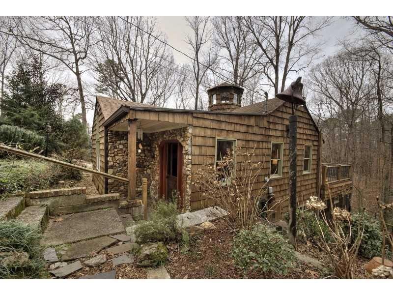 Exterior Front. Located in historic Mountain Park,