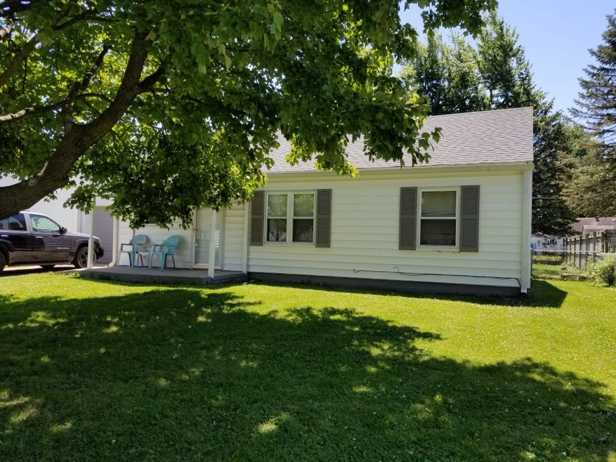 1715 E 25th St, Muncie, IN 47302 - photo 1