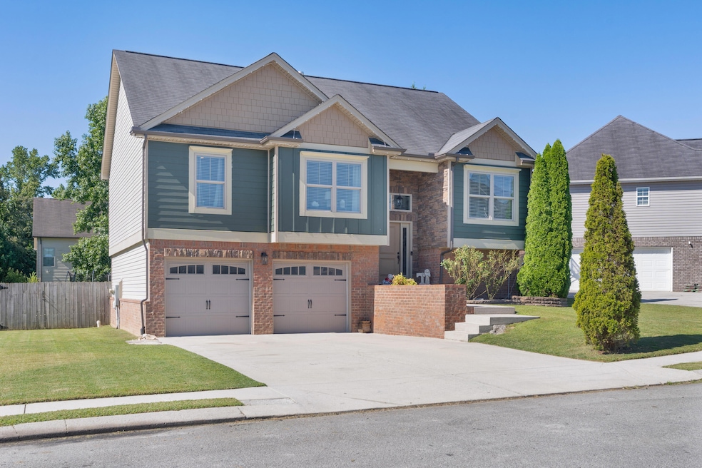 For Sale $405,000 • Co-Listing Agent