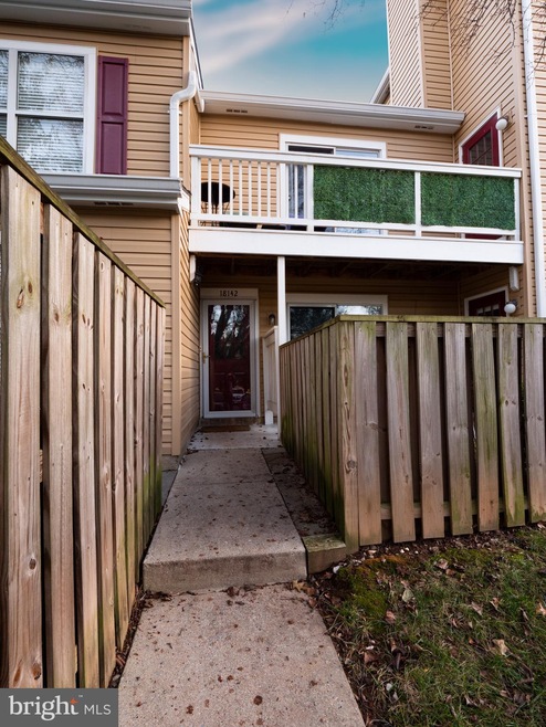 18142 Rolling Meadow Way, Olney, MD 20832 - photo 1