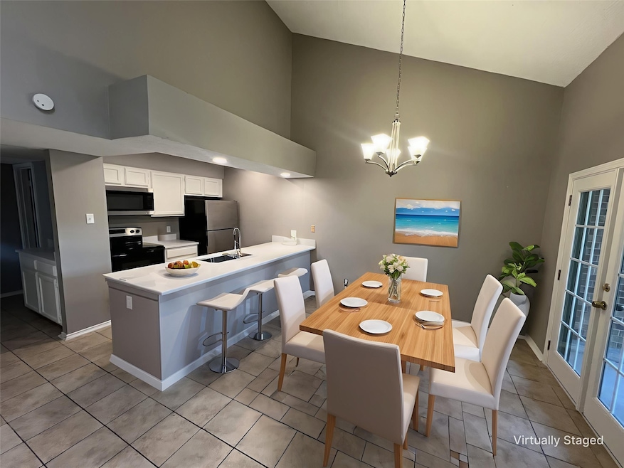 5750 Phoenix Dr unit 24, Dallas, TX 75231 - photo 1