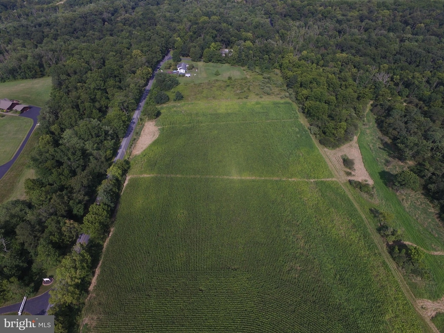 250 Willow Mill Park Rd, Silver Spring Township, PA 17050 - photo 1