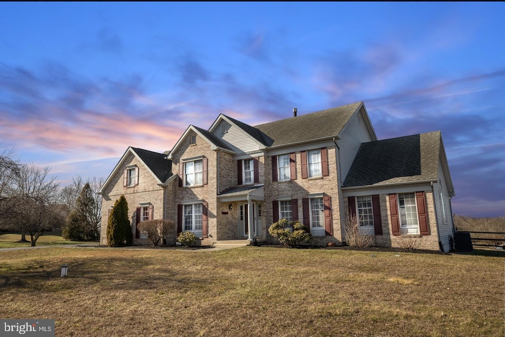 1 Devi Dr, Columbus, NJ 08022 - photo 1