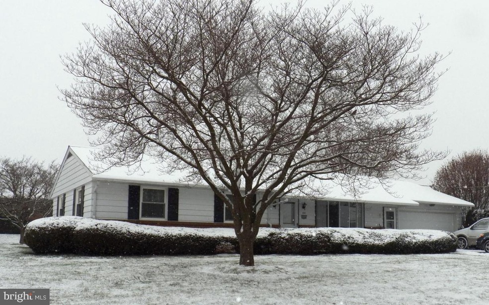 641 Hilltop Rd, Myerstown, PA 17067 - photo 1