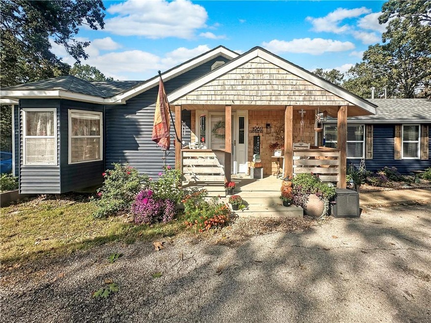 19617 Lakeview Ave, Warsaw, MO 65355 - photo 1