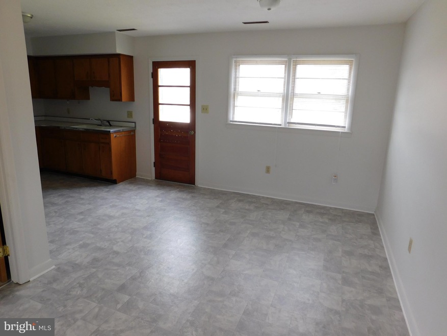 374 Aileen Ave, Strasburg, VA 22657 - photo 1