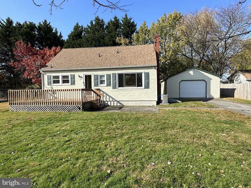 713 Ellen Dr, Bear, DE 19701 - photo 1