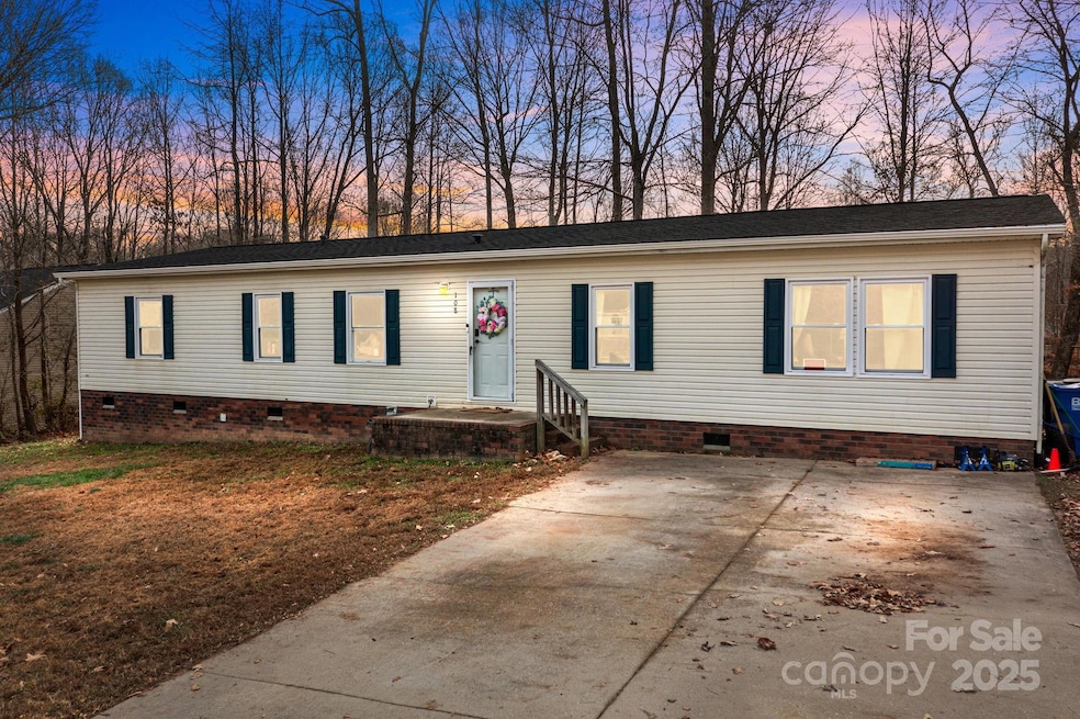 108 Sunwood Ct, Statesville, NC 28625 - photo 1