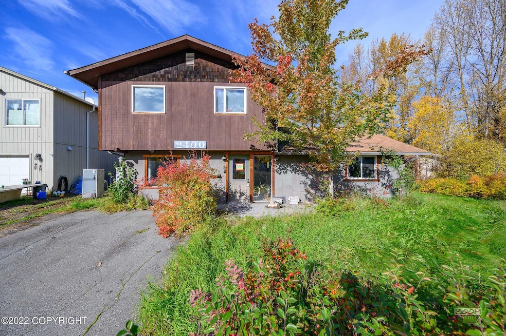 2400 Northrup Cir-5