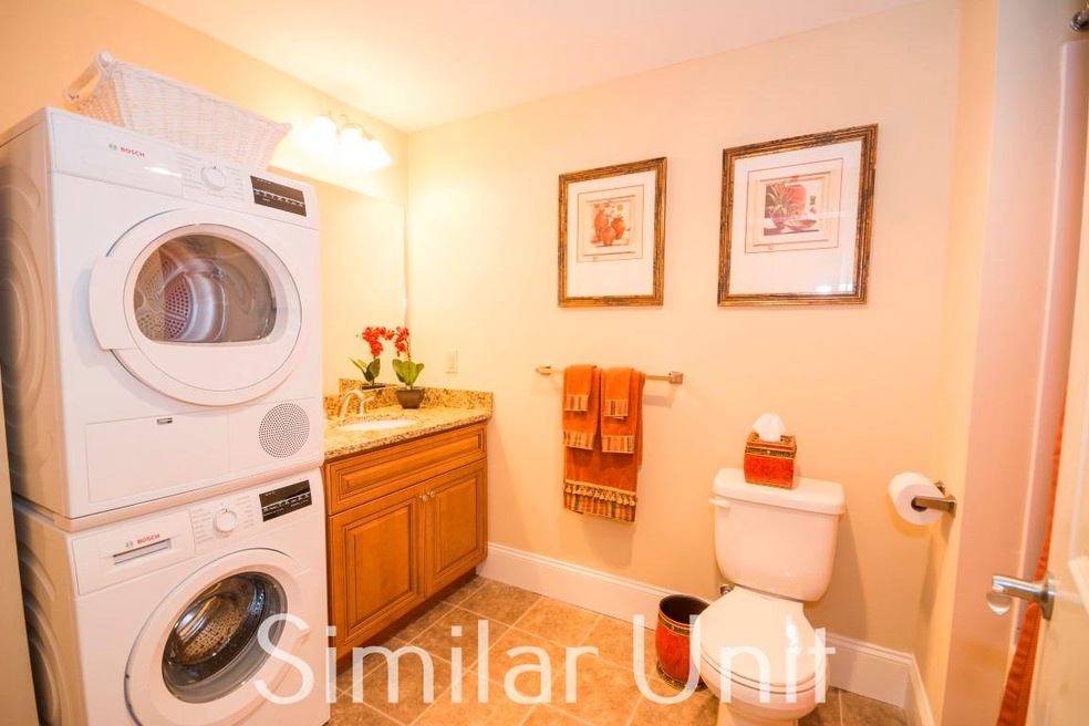 195 Mcgregor St unit 333, Manchester, NH 03102 - photo 1