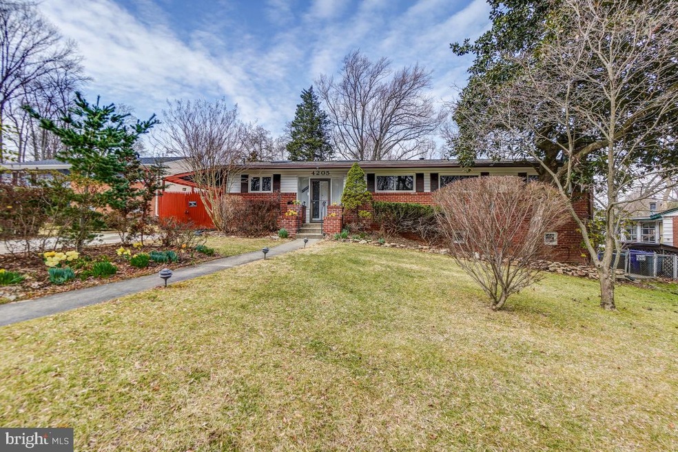 4205 Southend Rd, Rockville, MD 20853 - photo 1