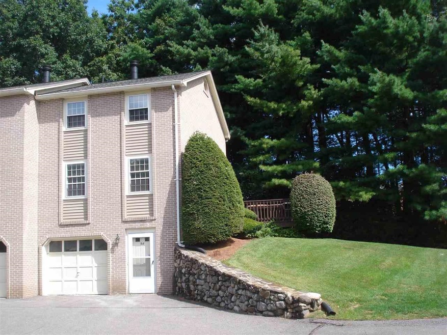 54 Cannongate Lll Rd unit 3, Nashua, NH 03063 - photo 1
