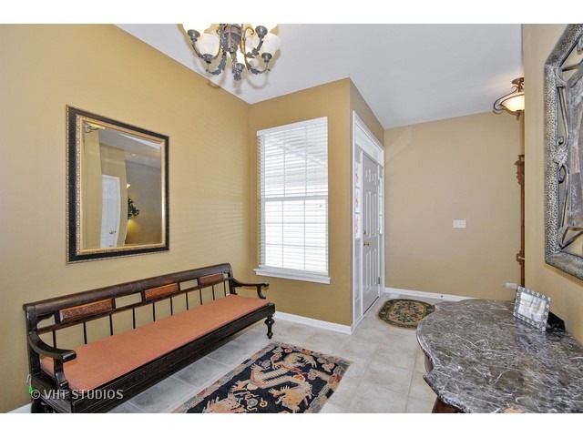 888 Havenshire Rd, Naperville, IL 60565 - photo 1