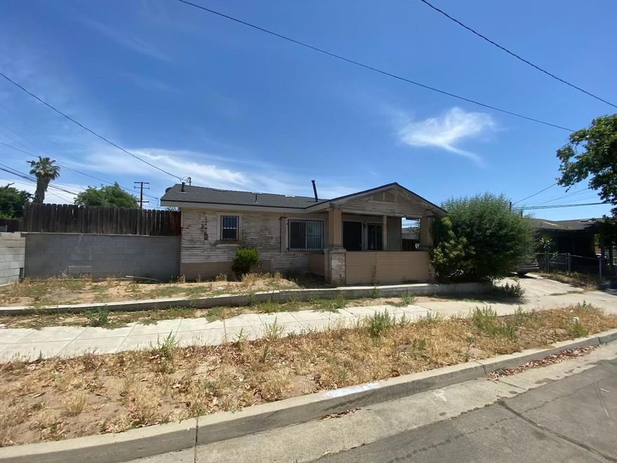 1325 S 4th St, Fresno, CA 93702 - photo 1