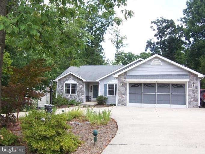 231 Madison Cir, Locust Grove, VA 22508 - photo 1