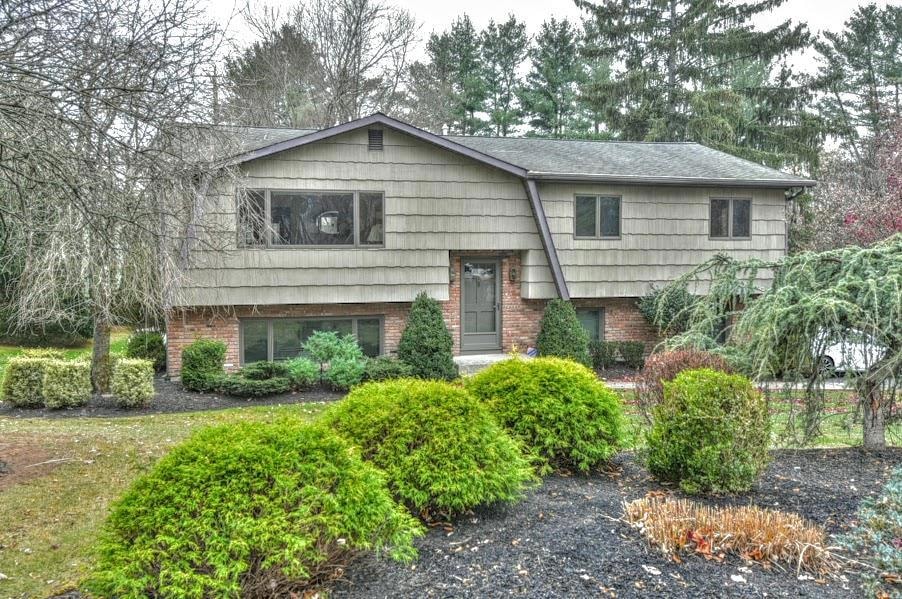 Sold $990,000 • Co-Listing Agent