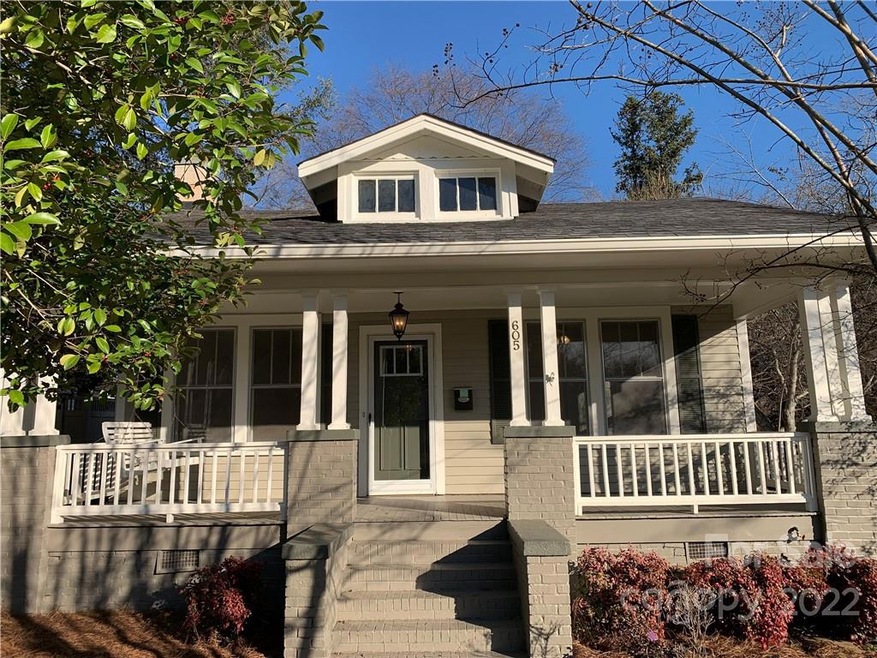 605 E Broad St, Statesville, NC 28677 - photo 1