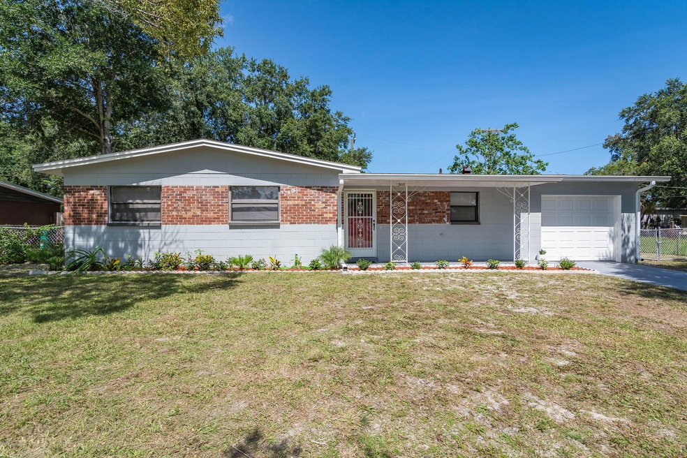 1402 College Ave