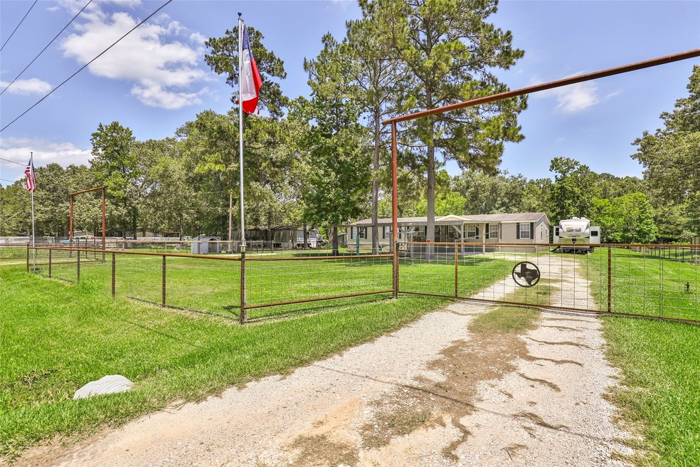 801 County Road 440, Dayton, TX 77535 - photo 1