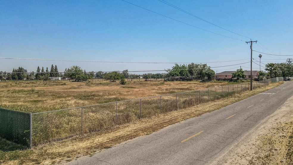 042823-3669-W-Dudley-Ave-Fresno-CA-10