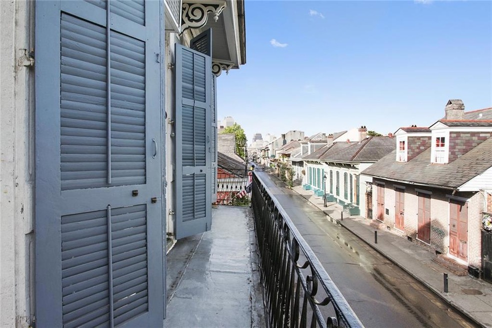 932 Bourbon St unit 2, New Orleans, LA 70116 - photo 1