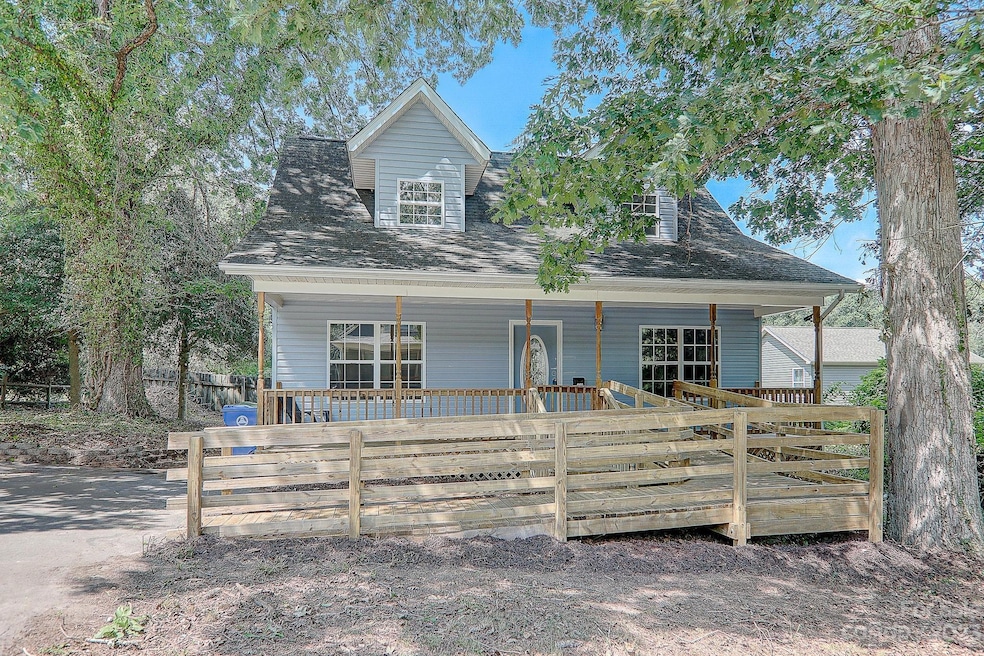 602 Marietta St, Asheville, NC 28803 - photo 1