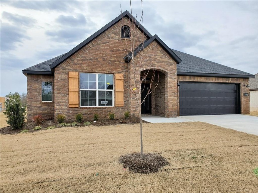 2807 S Apricot Rd, Fayetteville, AR 72701 - photo 1