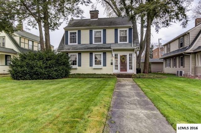 1009 Tremont St, Lincoln, IL 62656 - photo 1