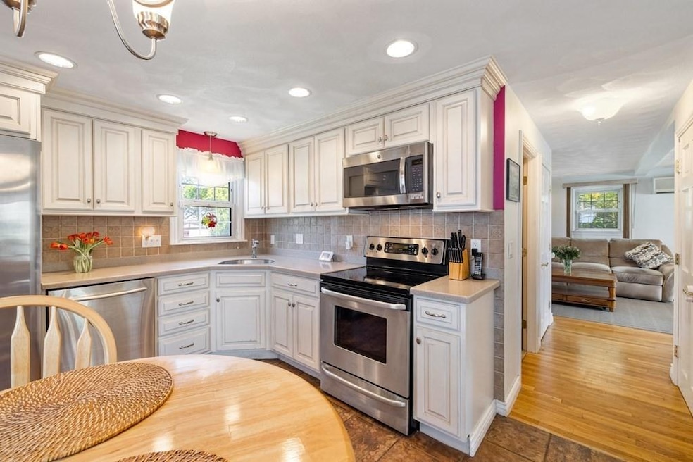 1522 Eastern Ave, Malden, MA 02148 - photo 1