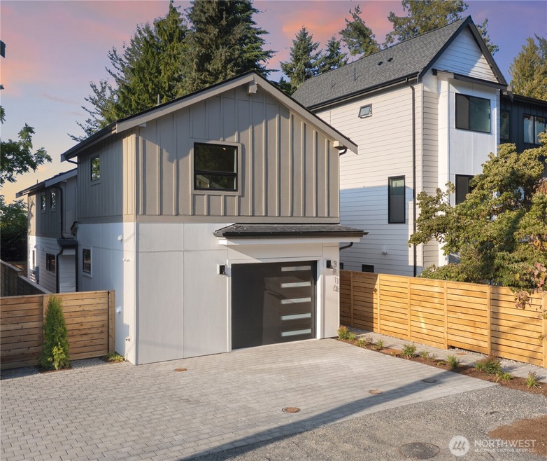 3816 NE 89th St, Seattle, WA 98115 - photo 1