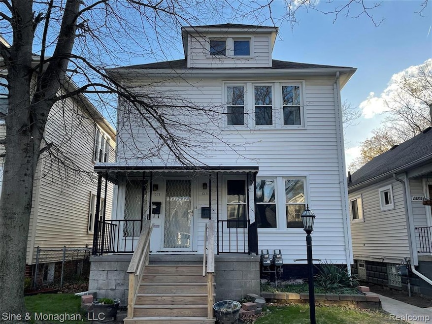 1371 WAYBURN.jpg