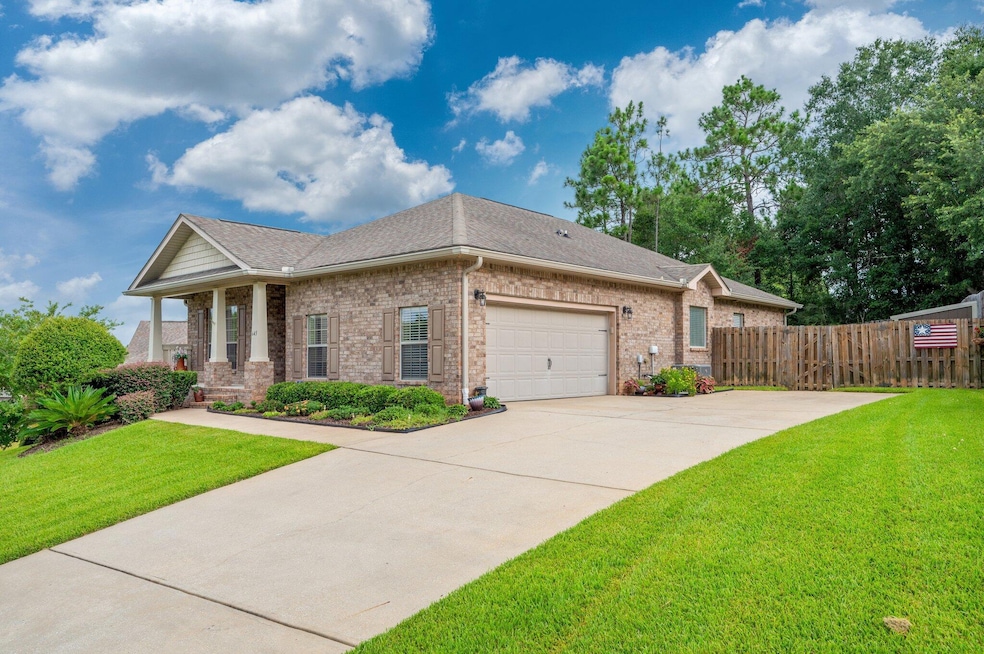 1-web-or-mls-645 Red Fern Rd-04
