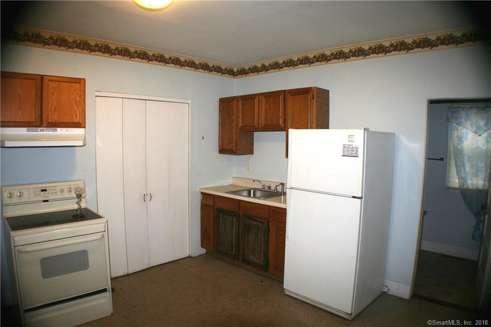 41 Windsor St unit b, Enfield, CT 06082 - photo 1