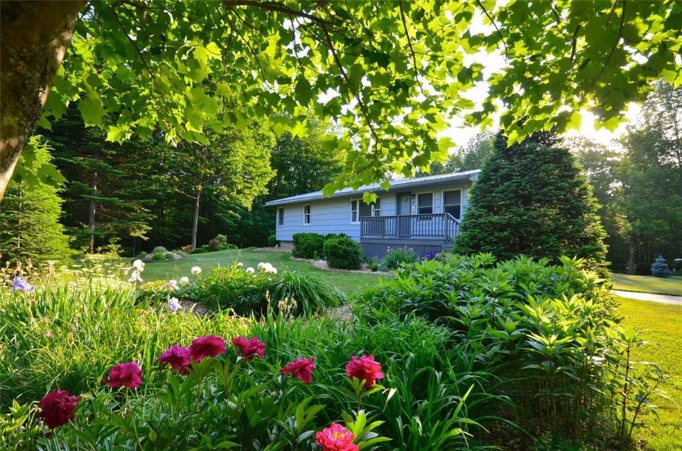 Welcome to 427 Runaround Pond Rd!