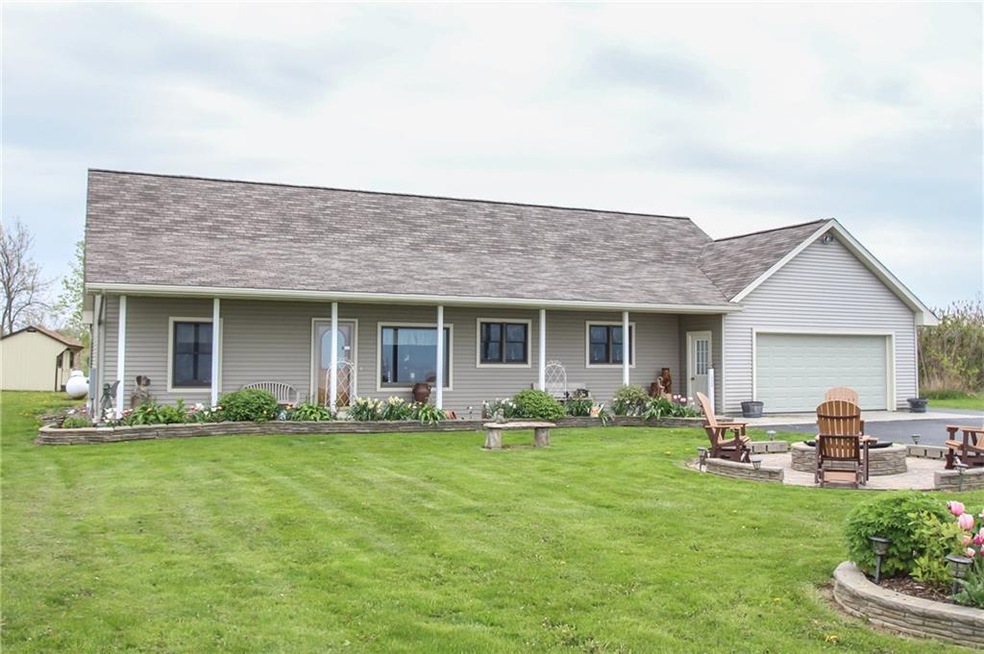 14468 Lakeshore Rd, Kent, NY 14477 - photo 1