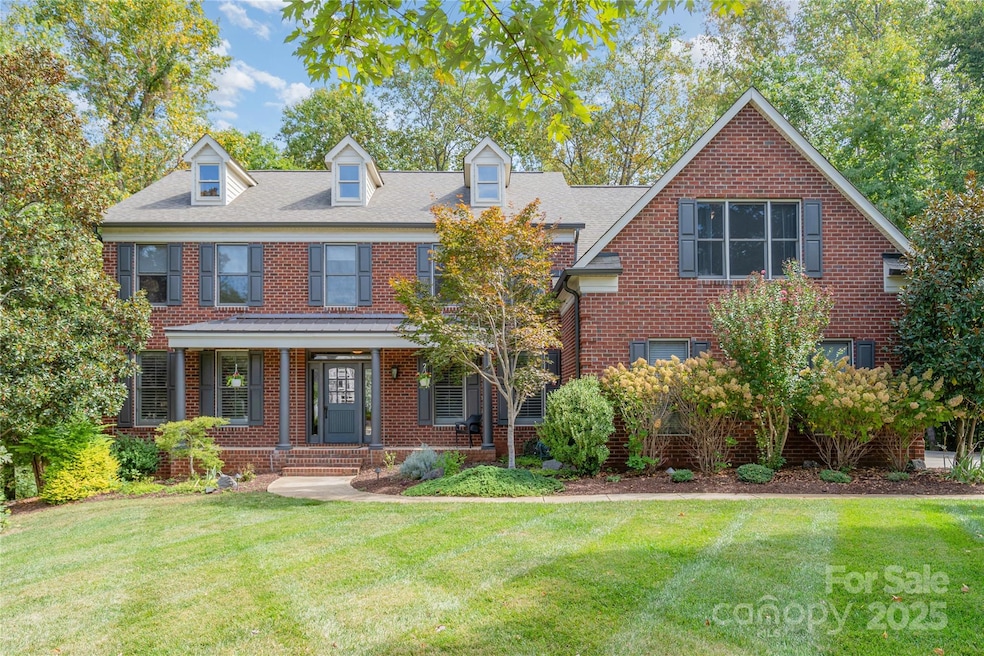 Sold $1,360,000 • Co-Listing Agent