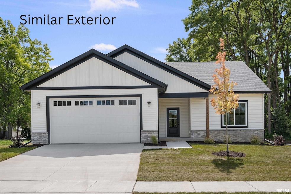 4718 Willow Cir, Davenport, IA 52806 - photo 1