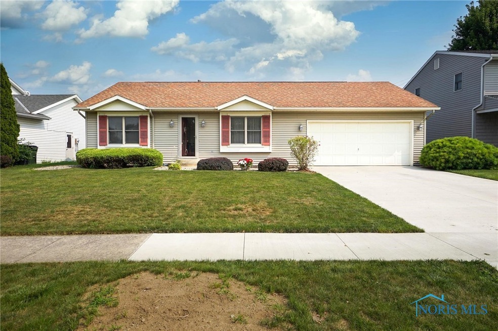 220 Waddle St, Findlay, OH 45840 - photo 1