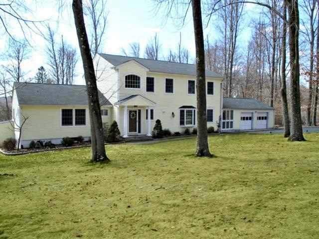 2095 van Cortlandt Cir, Yorktown Heights, NY 10598 - photo 1