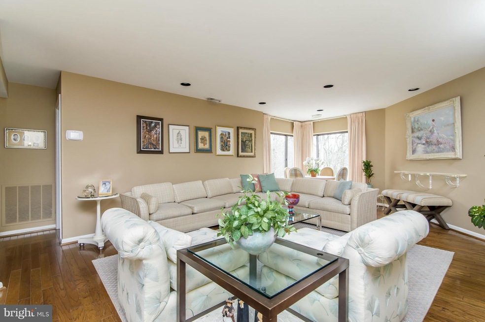 3041 Fallstaff Rd unit 406D, Baltimore, MD 21209 - photo 1