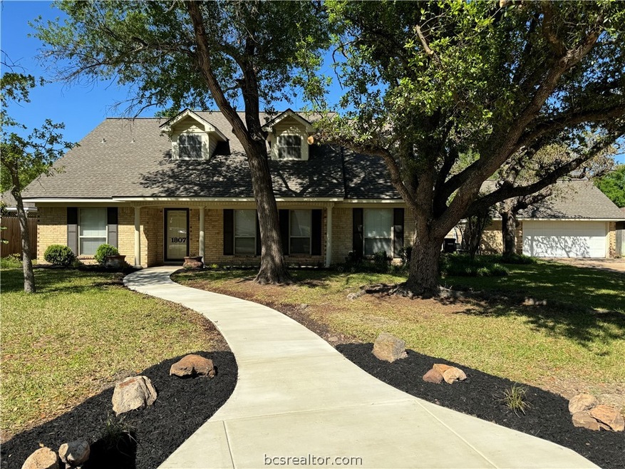 1807 Shadowwood Dr, College Station, TX 77840 - photo 1