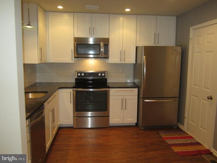 181 Queensbury Place unit 206, Doylestown, PA 18901 - photo 1